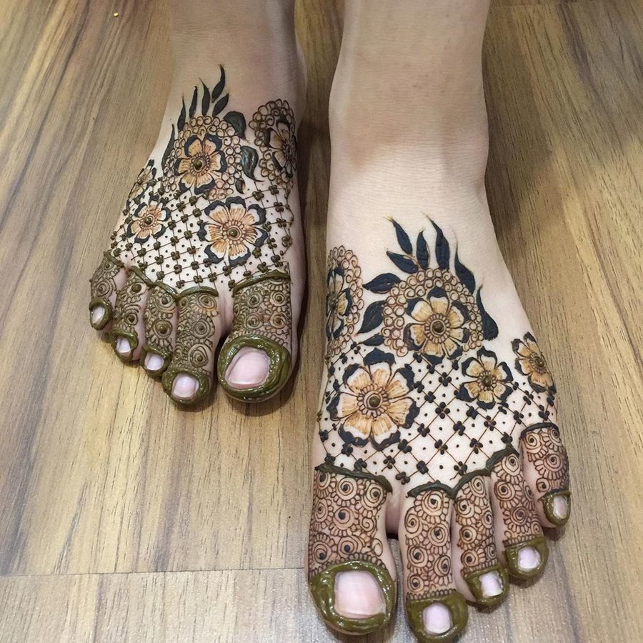Stunning Mehendi Designs for Feet – Her Lyfe